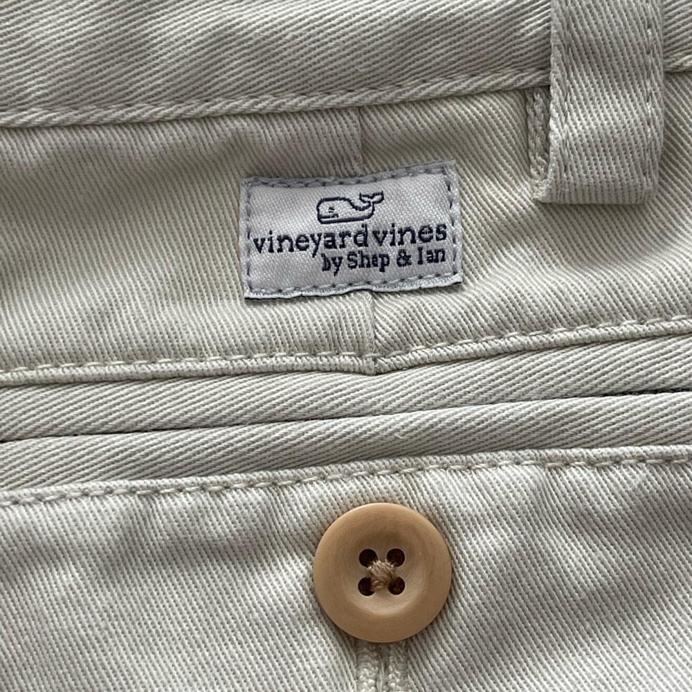 EUC 2T Vineyard Vine Khaki Breaker Pants